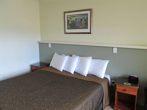 Shortland Court Motel Темс Экстерьер фото