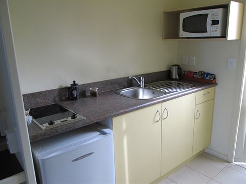 Shortland Court Motel Темс Экстерьер фото