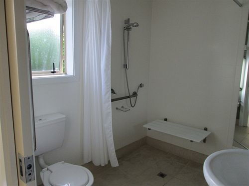 Shortland Court Motel Темс Экстерьер фото